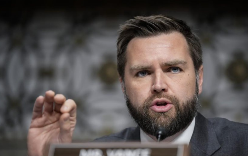 Венс заявив, що Трамп хоче відновити торгівлю з Росією